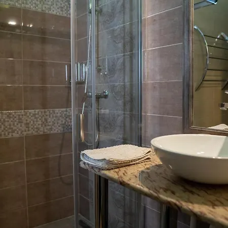 F57 - Franko Csaladi Panzio B&B