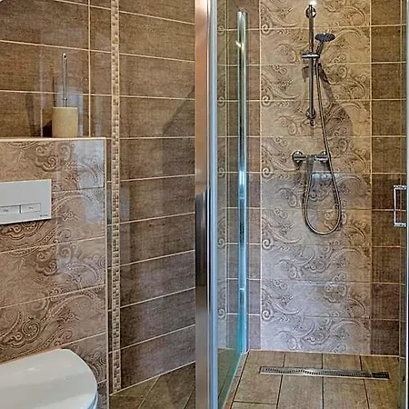 F57 - Frankó Családi Panzió Bed & Breakfast Balatonlelle