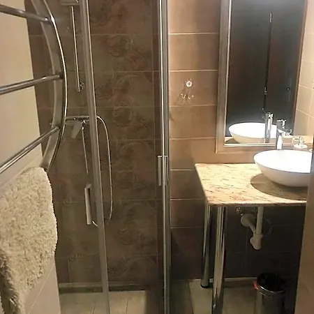 Bed & Breakfast F57 - Franko Csaladi Panzio 4*