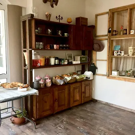 Bed & Breakfast F57 - Franko Csaladi Panzio 3*