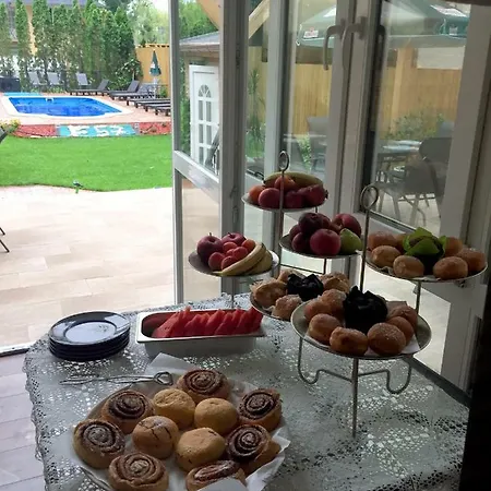 F57 - Franko Csaladi Panzio B&B